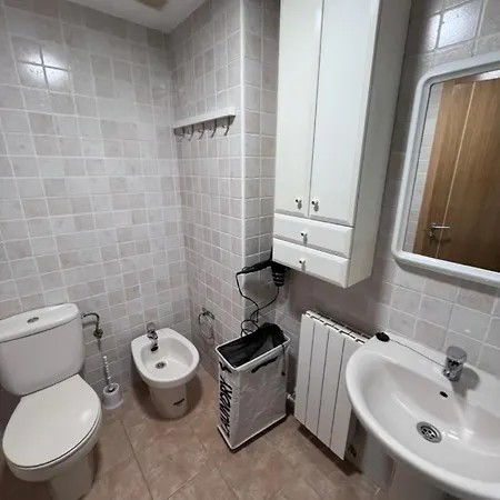 Apartamento En Sabinanigo Para Grupos Con Amplia Y Soleada Terraza Huesca Exterior photo