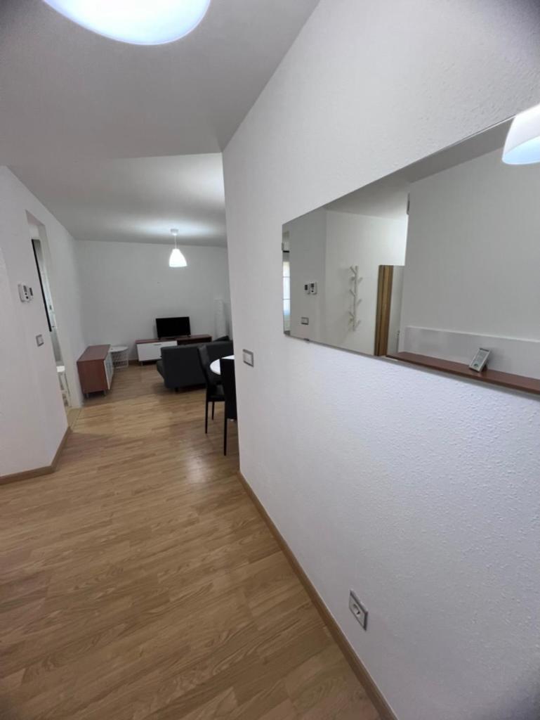 En Sabinanigo Grupos Con Amplia Y Soleada Terraza Huesca