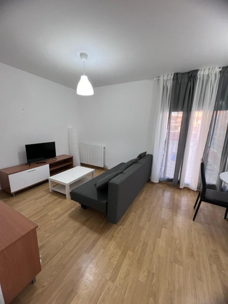 En Sabinanigo Grupos Con Amplia Y Soleada Terraza Apartment