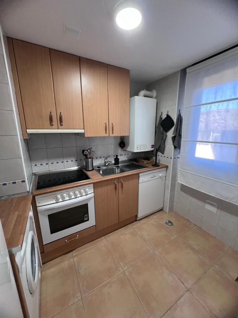 Apartment En Sabinanigo Grupos Con Amplia Y Soleada Terraza Huesca