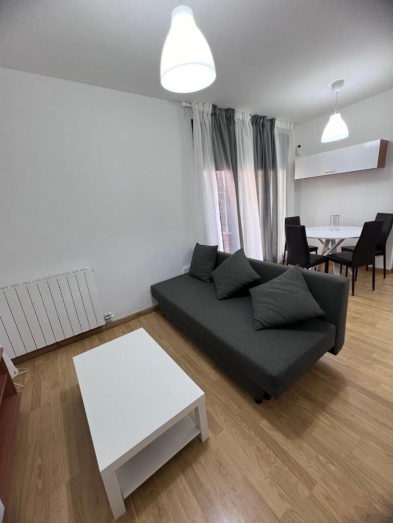 Apartment En Sabinanigo Grupos Con Amplia Y Soleada Terraza Huesca