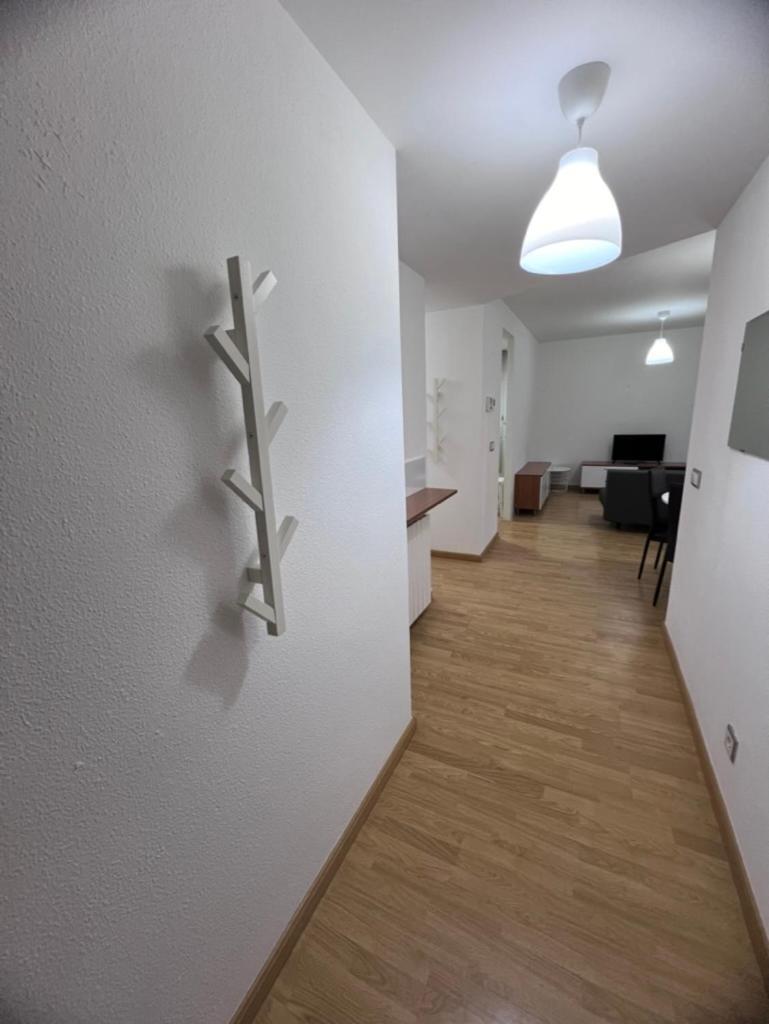 En Sabinanigo Grupos Con Amplia Y Soleada Terraza Huesca